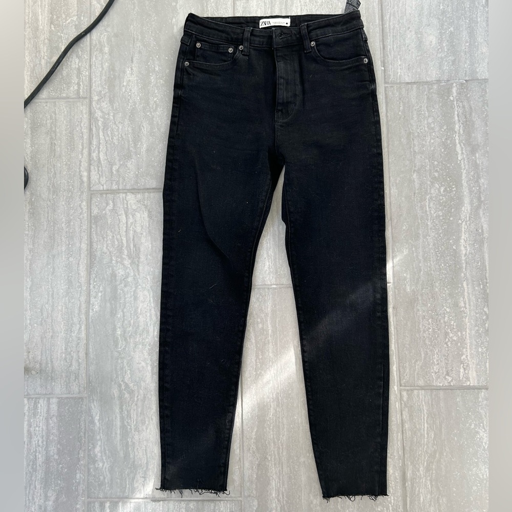 Brand new zara pants- the 80’s high waist skinny size 8